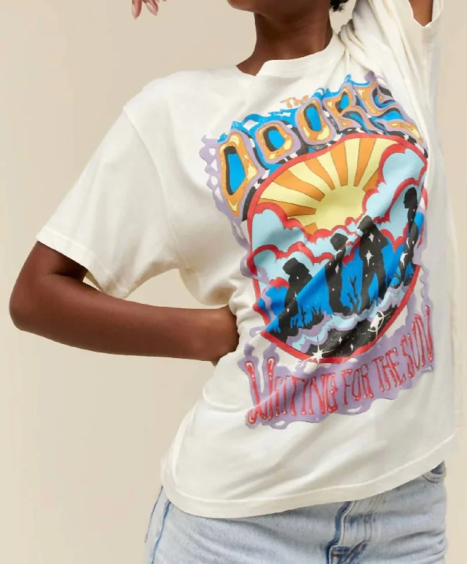 The Doors Waiting For The Sun Boyfriend Graphic Tee In Stone Vintage Elegant Classic Vintage