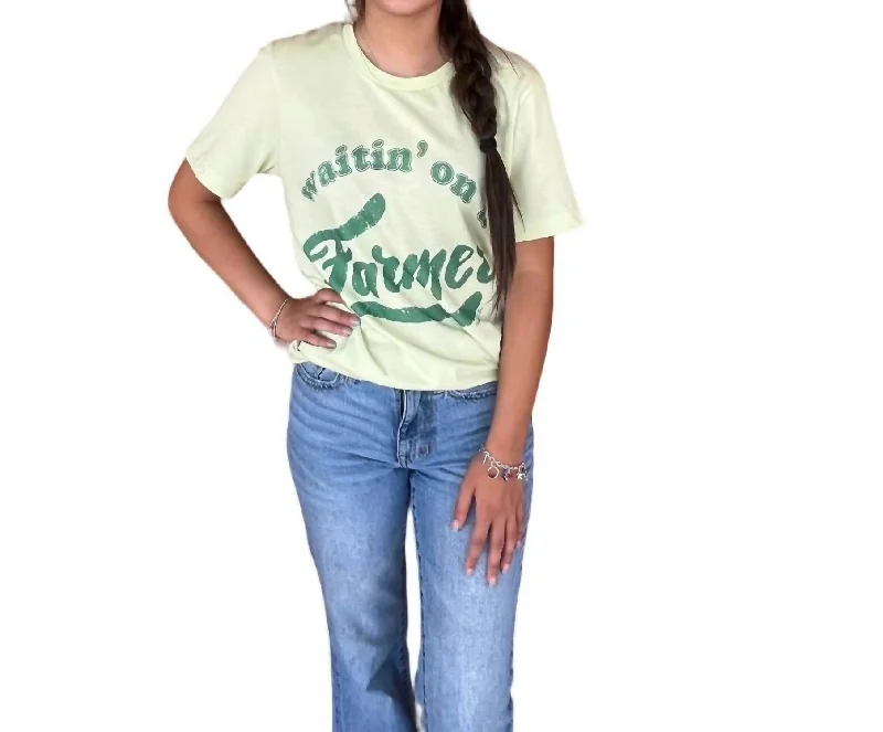 Waitin' On A Farmer Graphic Tee In Grass Green Anti-Shrink Durable Soft