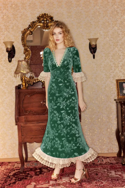 Gwyneth Lace Velvet Maxi Dress in Green Chic Summer Floral Maxi Dress