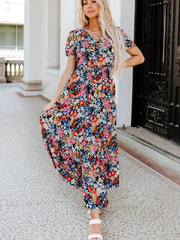 Printed V-Neck Short Sleeve Maxi Dress Fashionable Halter Neck Maxi Dress