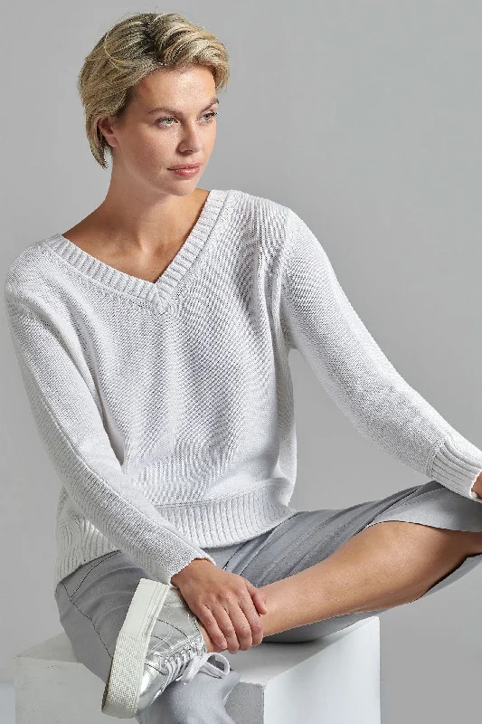 Eve in Paradise Jenny V-Neck Jumper White 1114-24641-1000 Notch Collar Peter Pan Collar Cowl Neck