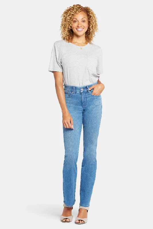 Waist-Match™ Marilyn Straight Jeans In Petite - Stunning Cozy Relaxed Fit Jeans