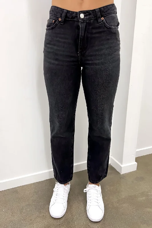 Mid Slim Straight Petite Jean Black Drift Fashionable Straight Cut Jeans