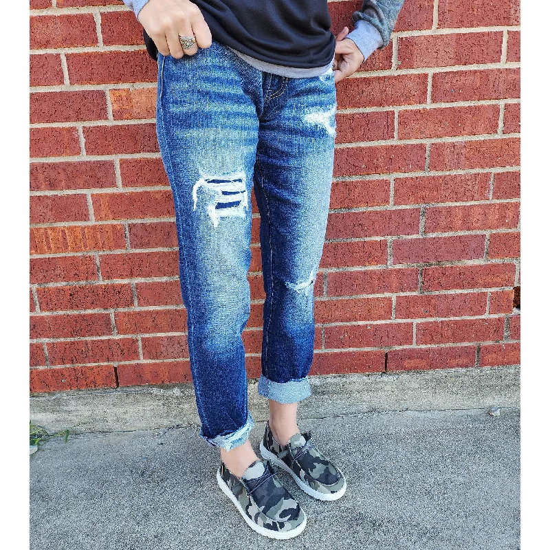 KanCan Mid Rise Slim Boyfriend Jeans Chic Ripped Jeans